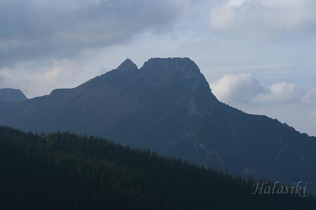 IMG_8517.JPG - Giewont w chmurach...